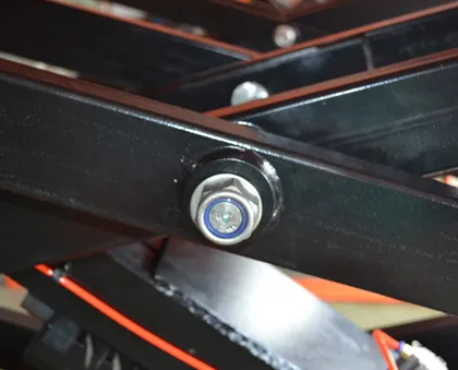 podnosnik-uprix-upr-3500nf-4 podnosnik-uprix-upr-3500nf-4